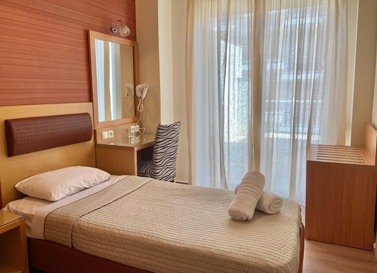 Hotel Flisvos Kalamáta Rom bilde